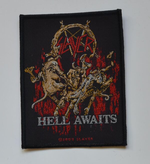 Hell Awaits (8,2 x 10,3 cm)